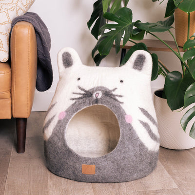 Kawaii Kitty Wool Cat Cave