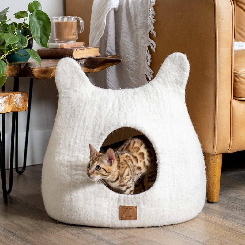 Snow White Wool Cat Cave