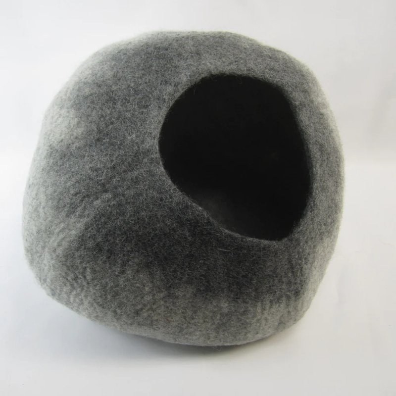 Graphite Ombre Organic Wool Cat Cave - Pet Bed